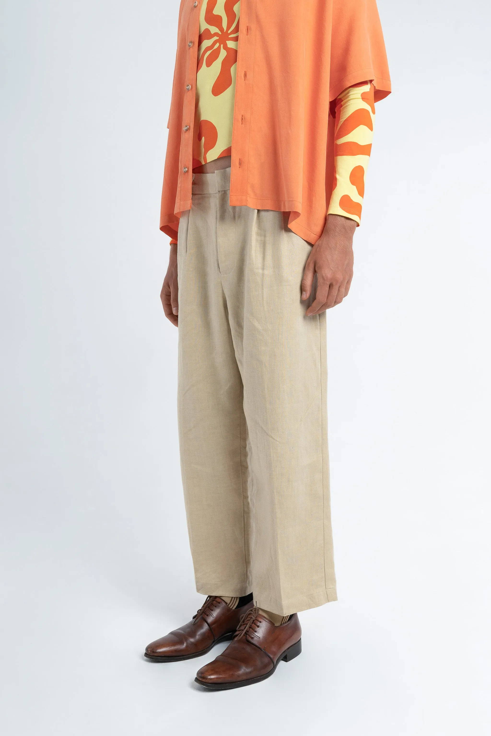 Pleated Trouser in Beige